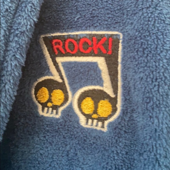 URBAN PIPELINE ROCK ROBE - Picture 5 of 8